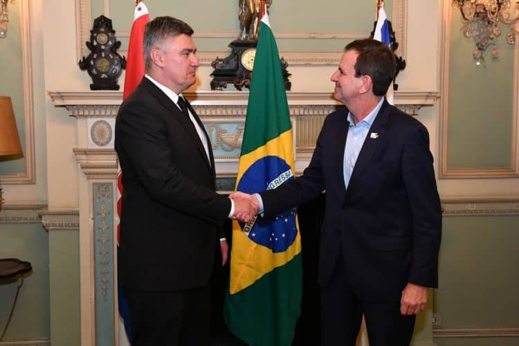 Emotivni susret Milanovića s iseljenicima u Sao Paulu: Hrvatska misli na vas
