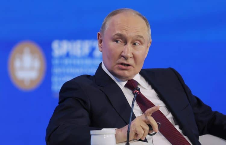 Putin poziva Zapad na suradnju u stvaranju novog sigurnosnog sustava