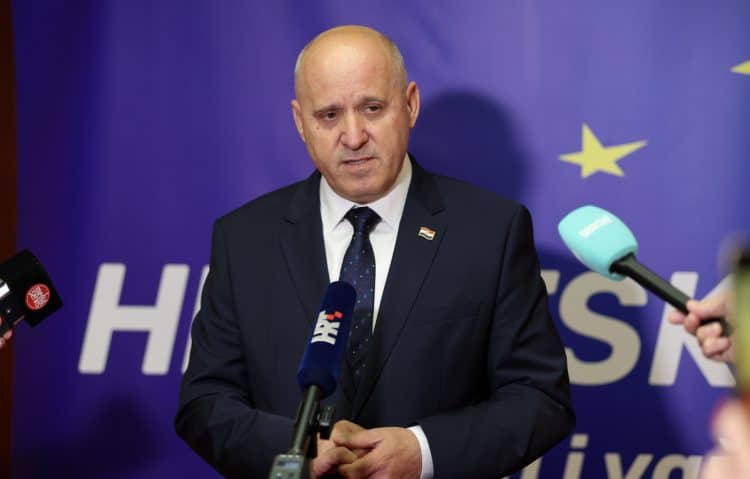 Bačić: Zajednički cilj HDZ-a i DP-a je završiti mandat u koaliciji