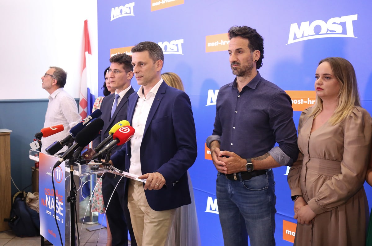 Petrov preuzeo odgovornost za loš rezultat Mosta na europskim izborima Petrov preuzeo odgovornost za loš rezultat Mosta na europskim izborima