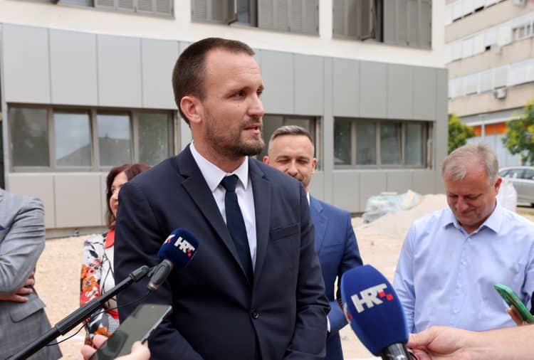 Piletić: Automatizacijom do bržeg rješavanja mirovinskih zahtjeva