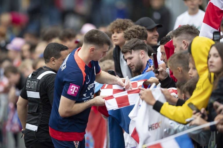 Vlašić i Šutalo: Navijači su nas iznenadili dočekom!