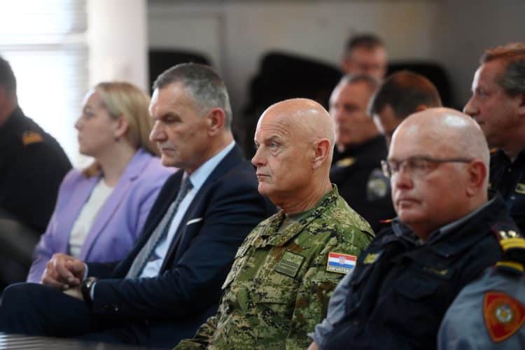 Hrvatsko ratno zrakoplovstvo i protupožarni avioni u vježbi ‘Sigurnost 24’