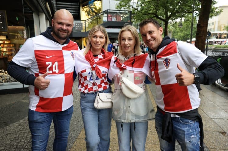 Hrvatski ‘navijački show’ uoči susreta ‘Vatrenih’ i ‘Furije’ u Berlinu