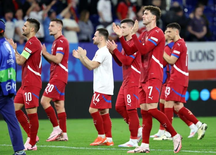 Incidente srpskih navijača na utakmici protiv Engleske istražuje UEFA