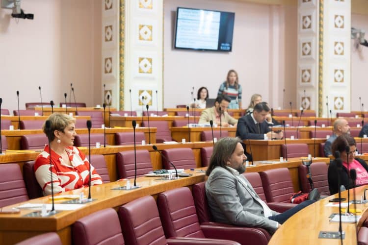 Oporba traži odgovore prije mijenjanja Zakona o zemljišnim knjigama