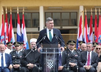 Ministri o Milanoviću: Prema državi se odnosi kao prema jukeboxu