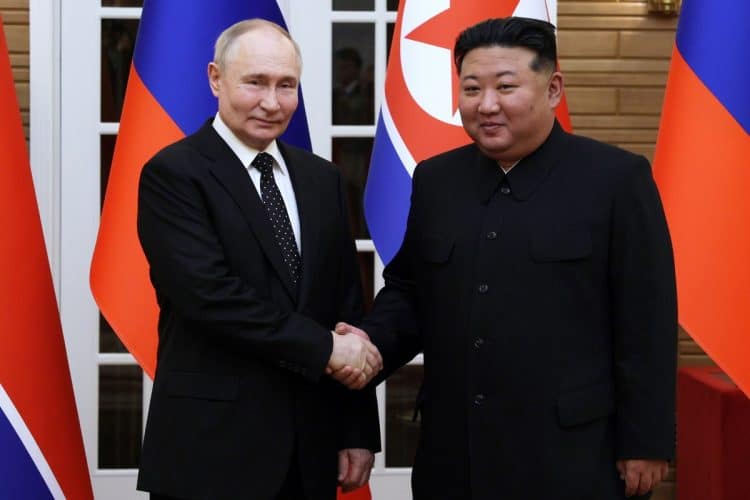 Putin i Kim Jong Un zabrinuli Tokio i Seul novim sporazumom