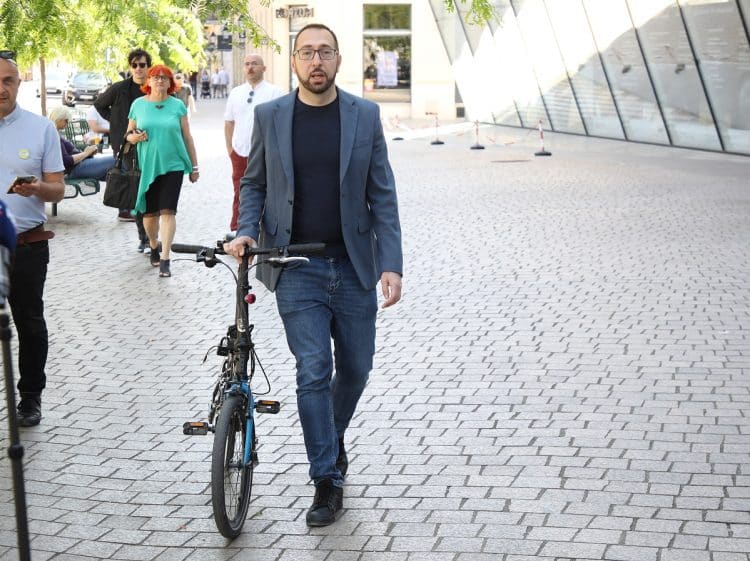 Tomašević ima 30 dana za podnošenje izvješća o požaru na Jakuševcu