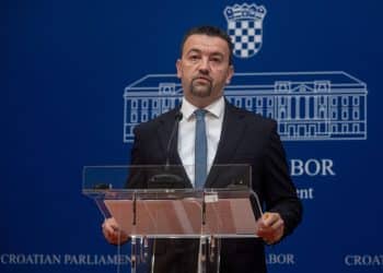 Pavliček: Dosta je terora glasne manjine nad šutljivom većinom!