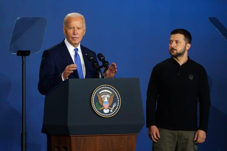 Biden za Kamalu Harris misli da je Trump, a Zelenskog predstavio kao Putina!