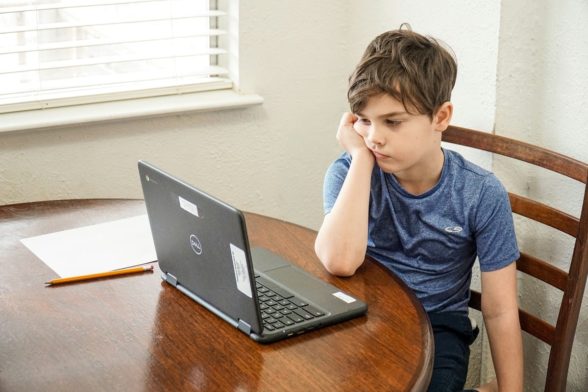 Sve češći digitalni autizam može se liječiti Sve češći digitalni autizam može se liječiti