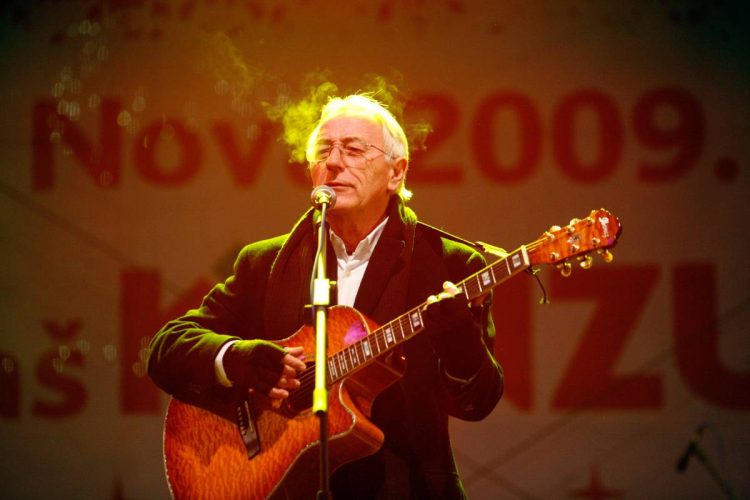 U Veloj Luci ‘Trag u beskraju’ – hrvatska slavi lik i djelo Olivera Dragojevića