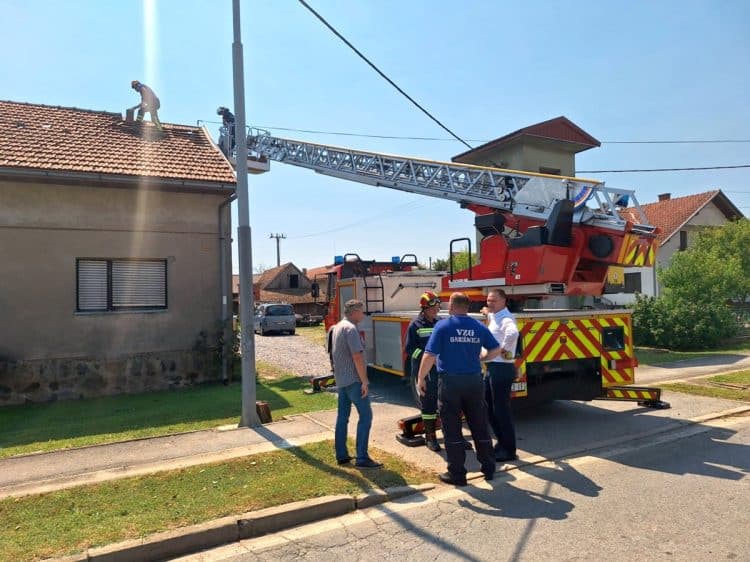 U Općini Hercegovac u olujnom nevremenu oštećeno stotinjak objekata