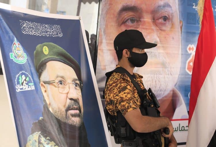 Hezbolah ispalio stotine raketa prema Izraelu u znak odmazde za zapovjednika