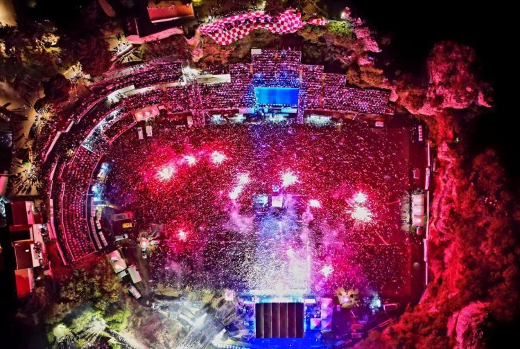 Thompson i ‘pedagogija postiđivanja’ ili tko to Hrvatima nameće komplekse