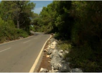 Trogodišnjak koji je stradao s obitelji na Viru i dalje kritično