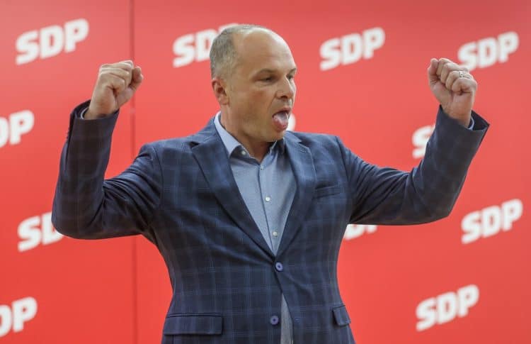 SDP će o lideru odlučiti u drugom krugu – Hajdaš Dončić ili Paunović?