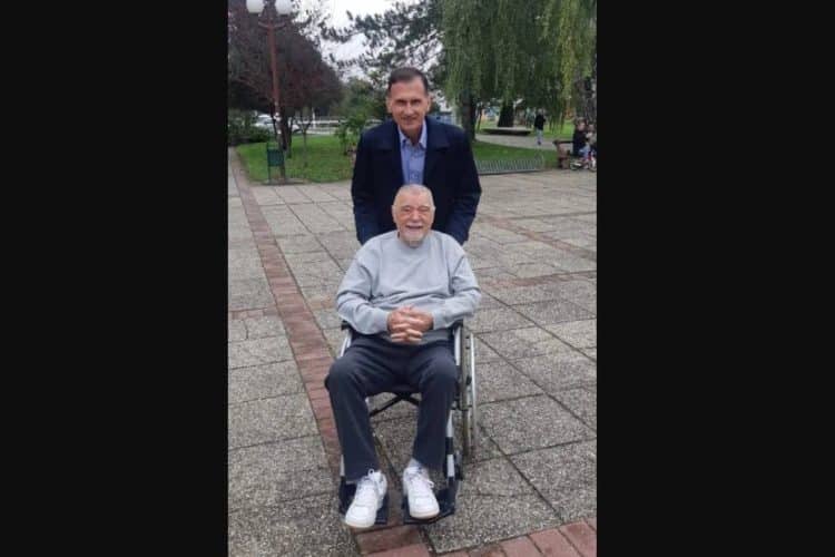 Hoće li Primorcu fotografiranje s Mesićem naštetititi u utrci za predsjednika?