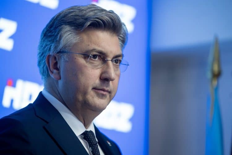 Plenković tvrdi da ne postoje nikakvi ‘tajni letovi’