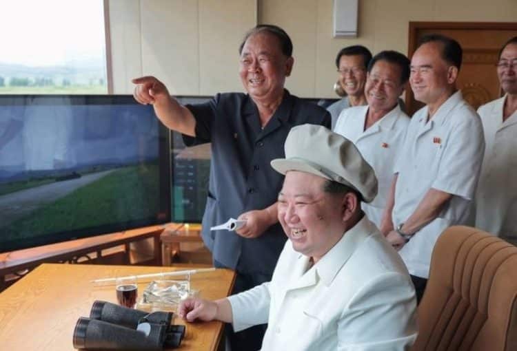 Kim Jong-un testirao dronove samoubojice te naredio masovnu proizvodnju