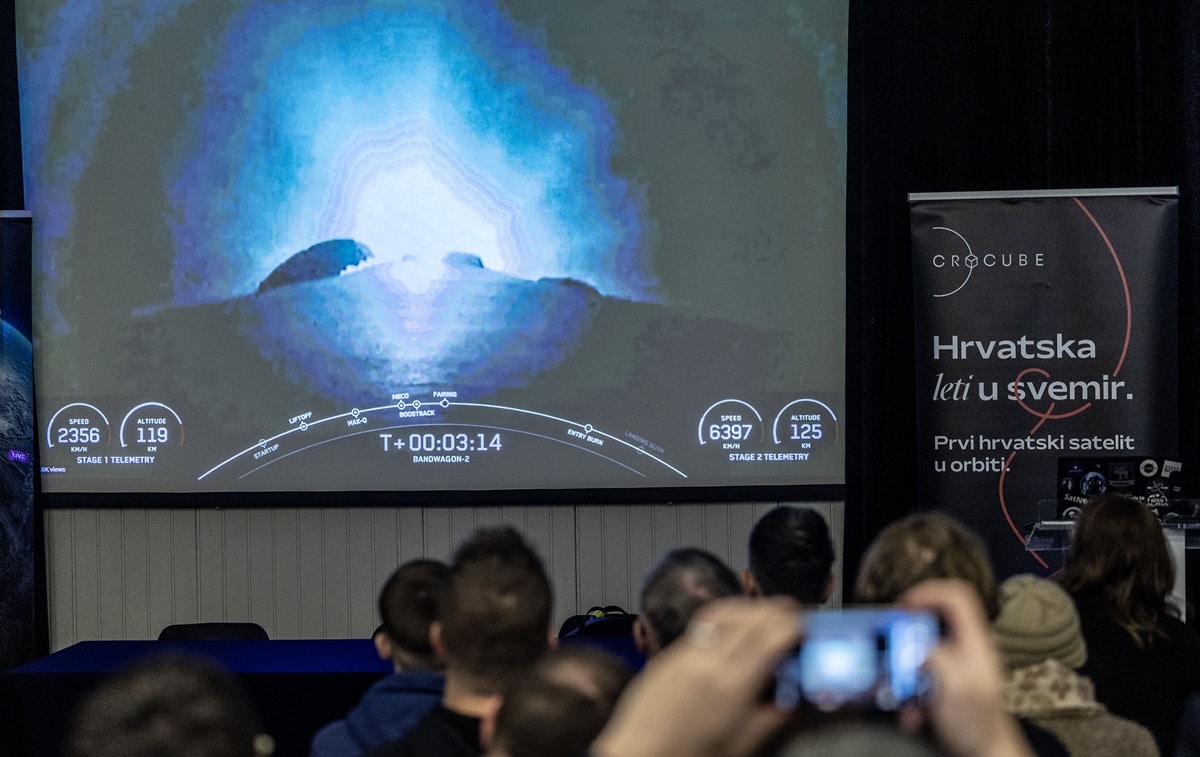 Lansiran CroCube – prvi hrvatski satelit! Lansiran CroCube – prvi hrvatski satelit!