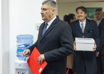 Milanović: ‘Plenković predao potpise’, Primorac: ‘Tko gubi ima se pravo ljutiti’