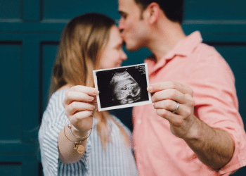 Kasno roditeljstvo: Jesu li godine prepreka ili samo broj?