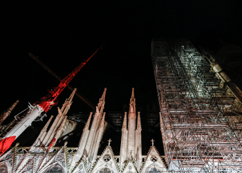 Notre Dame: Čuda, kontroverze i ulaznice za obnovljenu katedralu