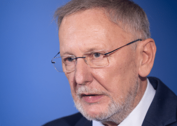 Božinović: ‘Privremeno obustavljamo zahtjeve za azilom za državljane Sirije’