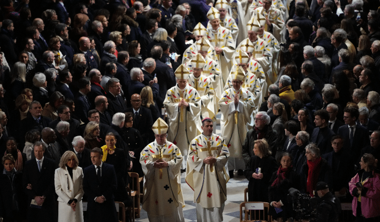 Notre Dame zasjala u novom ruhu: Povijesni povratak katedrale