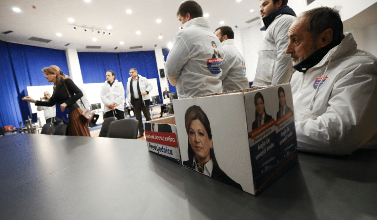 Osam kandidata za predsjednika ima dovoljno potpisa