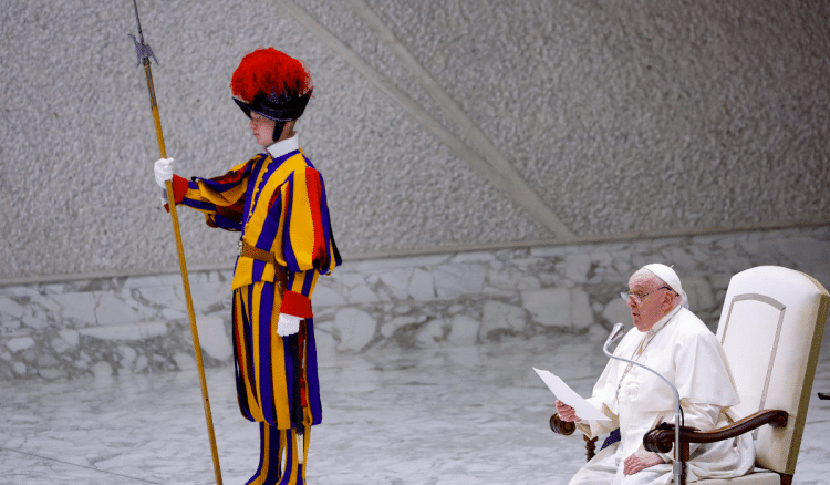 Papa Franjo o zračnim napadima na Gazu: ‘Jučer su bombardirana djeca’