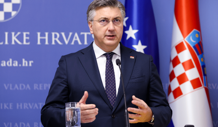 Plenković: ‘Neka nas Božić ohrabri u svim izazovima’