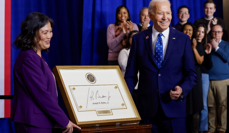 Biden najavio nastavak financiranja Ukrajine