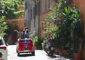 Najveći broj automobila po glavi stanovnika u EU ima Italija