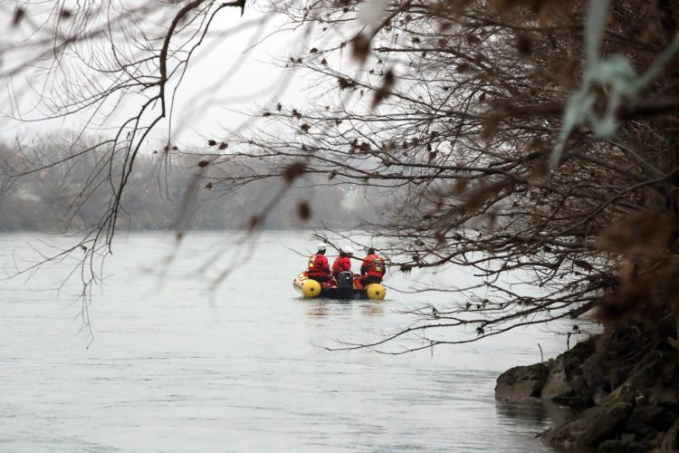 Uvjeti zbog brzine Save nepovoljni, no potraga za djetetom se nastavlja