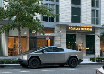 Cybertruck izgorio pred hotelom Trumpa, jedna osoba poginula