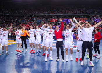 Šok terapija Hrvatske: Rukometni El Clásico u polufinalu SP-a