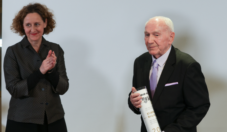 Stjepan Balja nagrađen za životno djelo ULUPUH-a