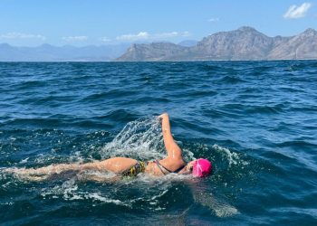 Hrvatska plivačica Dina Levačić preplivala Rottnest Channel dug 19,7 km