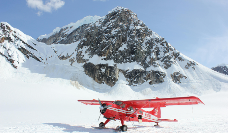 Nestao zrakoplov iznad Aljaske u kojem se nalazilo 10 osoba
