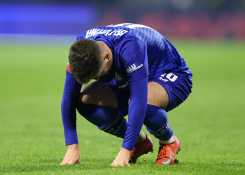 Dinamo pobijedio Šibenik 3-0, Baturina šepajući napustio travnjak