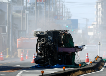 Kamion u Japanu upao u vrtaču – nađen u  kanalizaciji!