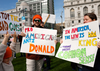 Američki sud odbio Trumpovu odluku o automatskom državljanstvu po rođenju