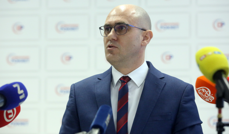 Dabro optužio Radića: ‘Kalašnjikov sa snimke moj je poklon njemu za rođendan!’