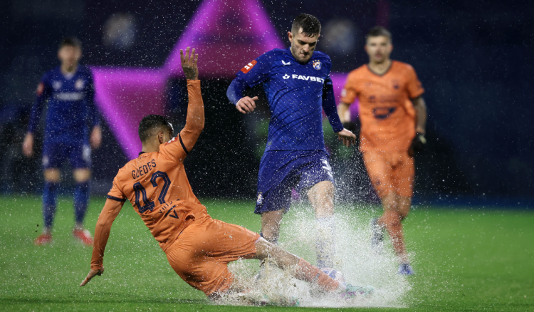 Dinamo ispao iz Kupa, Osijek bolje plivao po maksimirskom bazenu