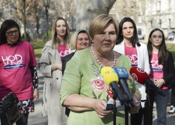 Hod za život traži anonimni porod, gnijezda za bebe i veće ulaganje u majke