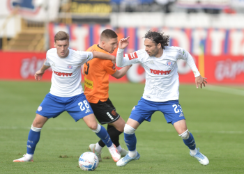 Hajduk svladao Šibenik i preuzeo vrh tablice, Dinamo blijedom partijom remizirao s Varaždinom