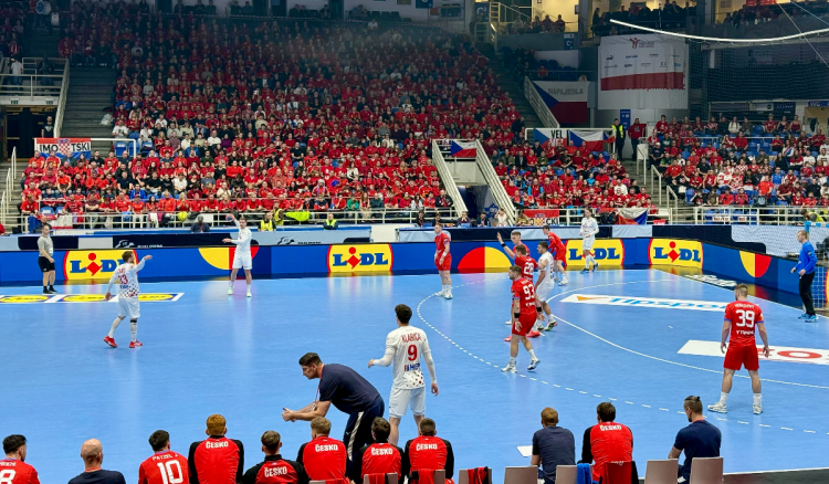 Hrvatska malo štekala, ali na kraju uvjerljivo svladala Češku